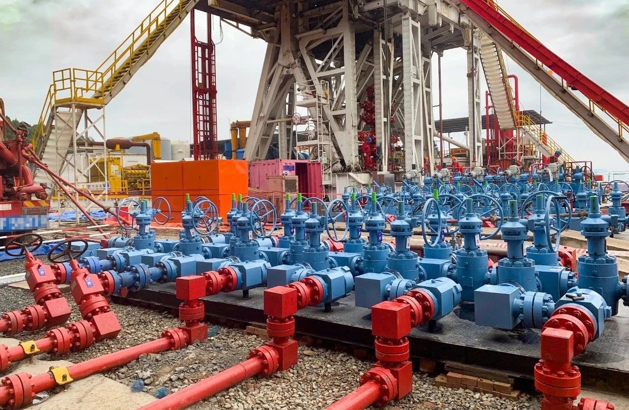 海内首台套 神开全自动碳纤维检测 装备乐成交付(图3)